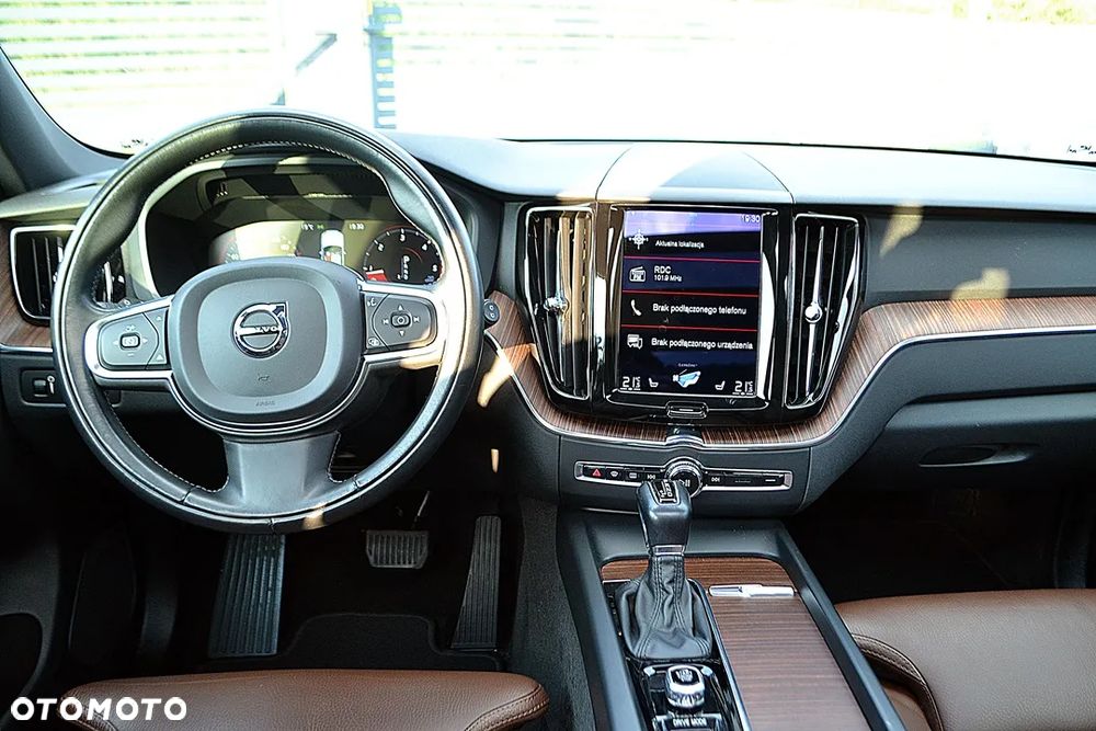 Volvo XC 60 D4 Geartronic Summum - 18