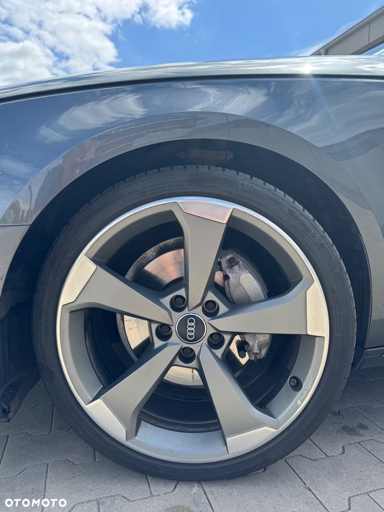 Audi A4 Avant 2.0 TDI S tronic quattro - 7