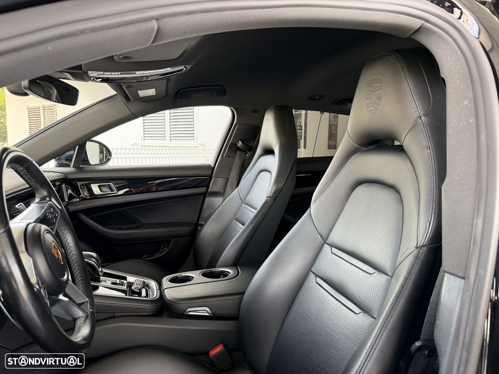 Porsche Panamera 4 E-Hybrid - 7