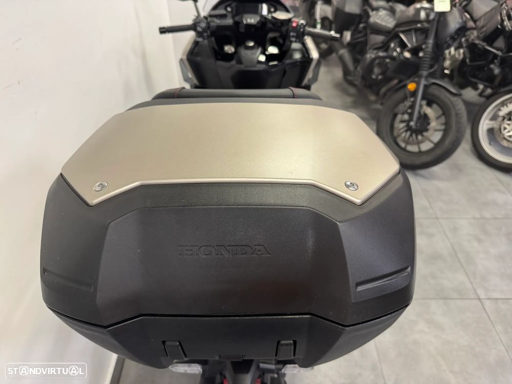 Honda Forza 750 - 10