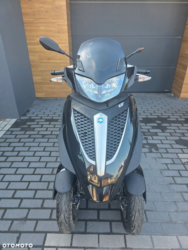 Piaggio MP-3 - 9