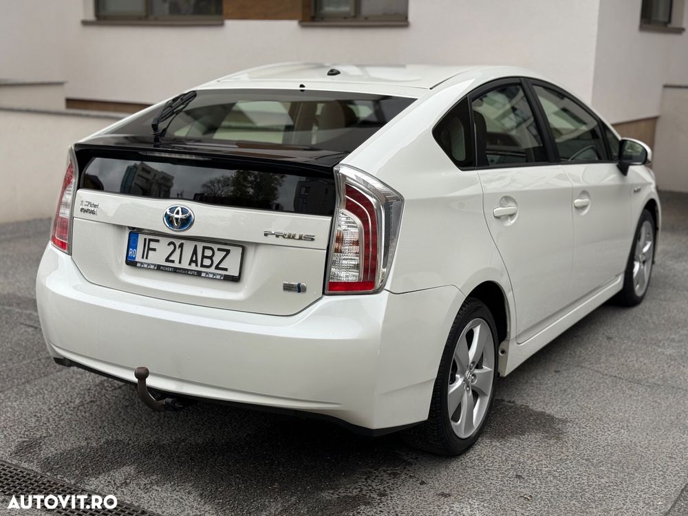 Toyota Prius Sol Plus - 5