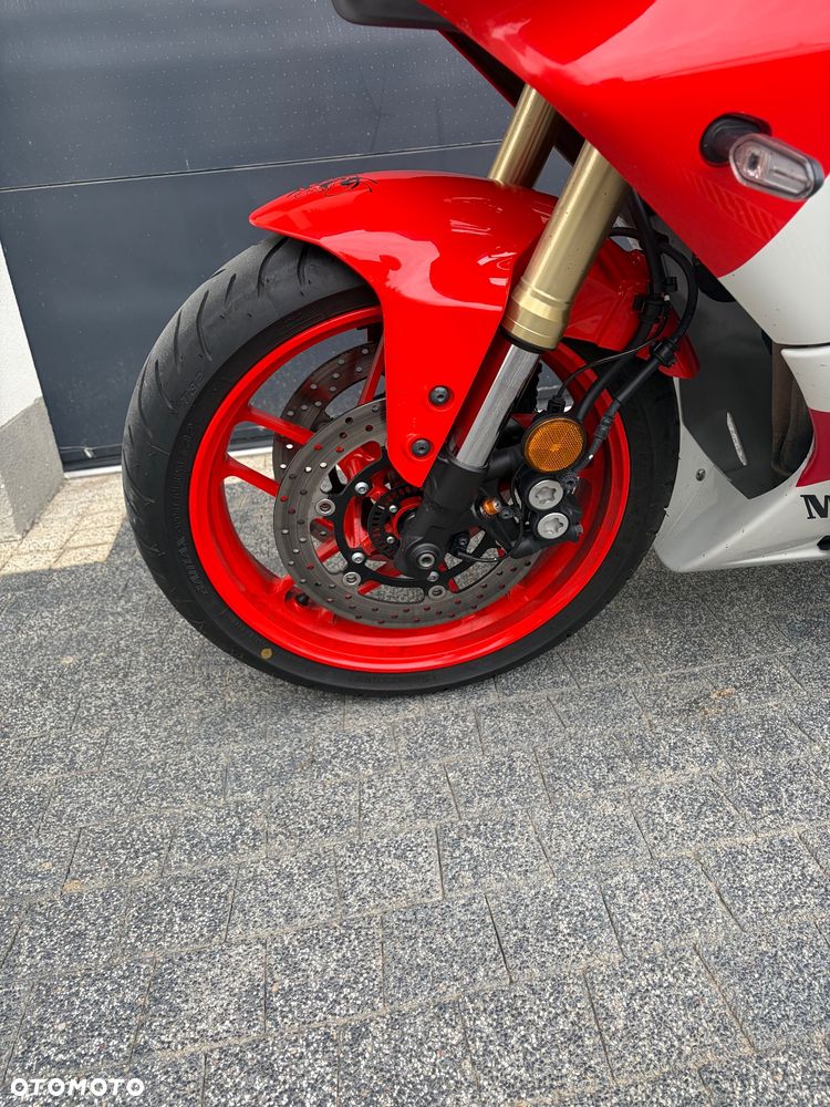 Yamaha XSR - 2