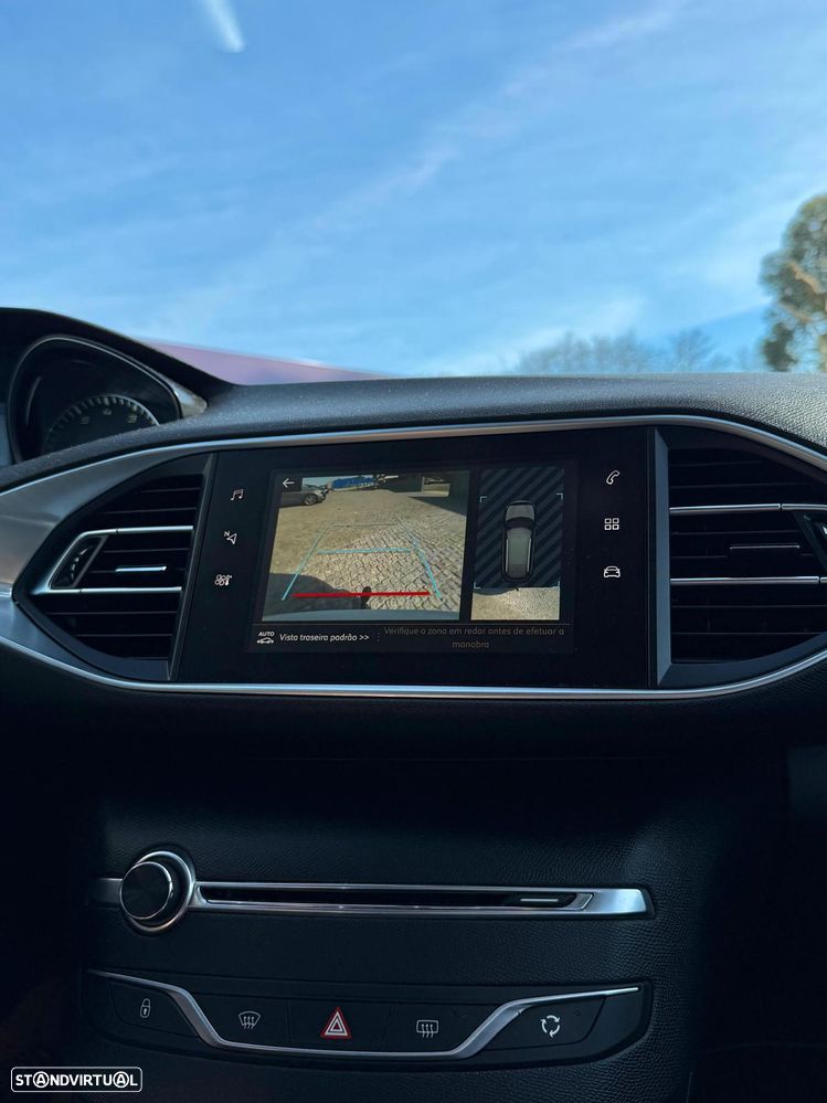 Peugeot 308 1.2 PureTech Allure - 6