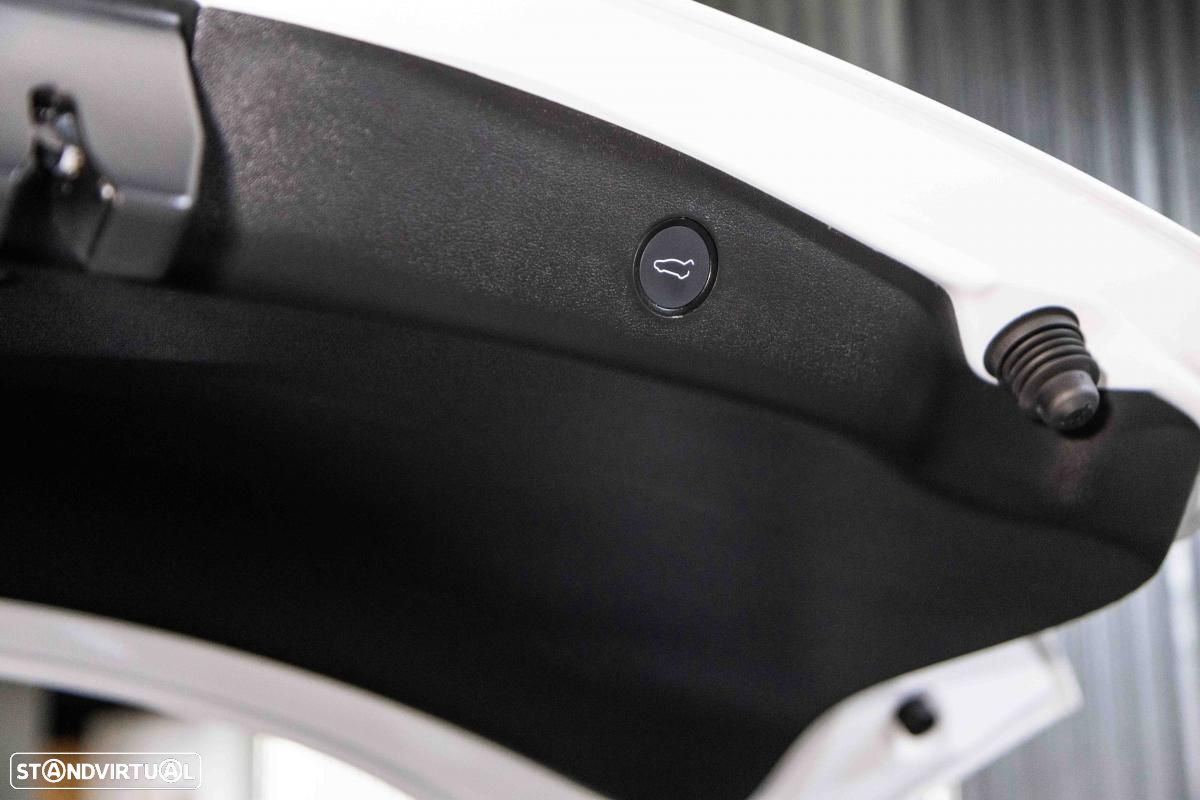 Tesla Model 3 Long Range AWD Dual Motor - 43