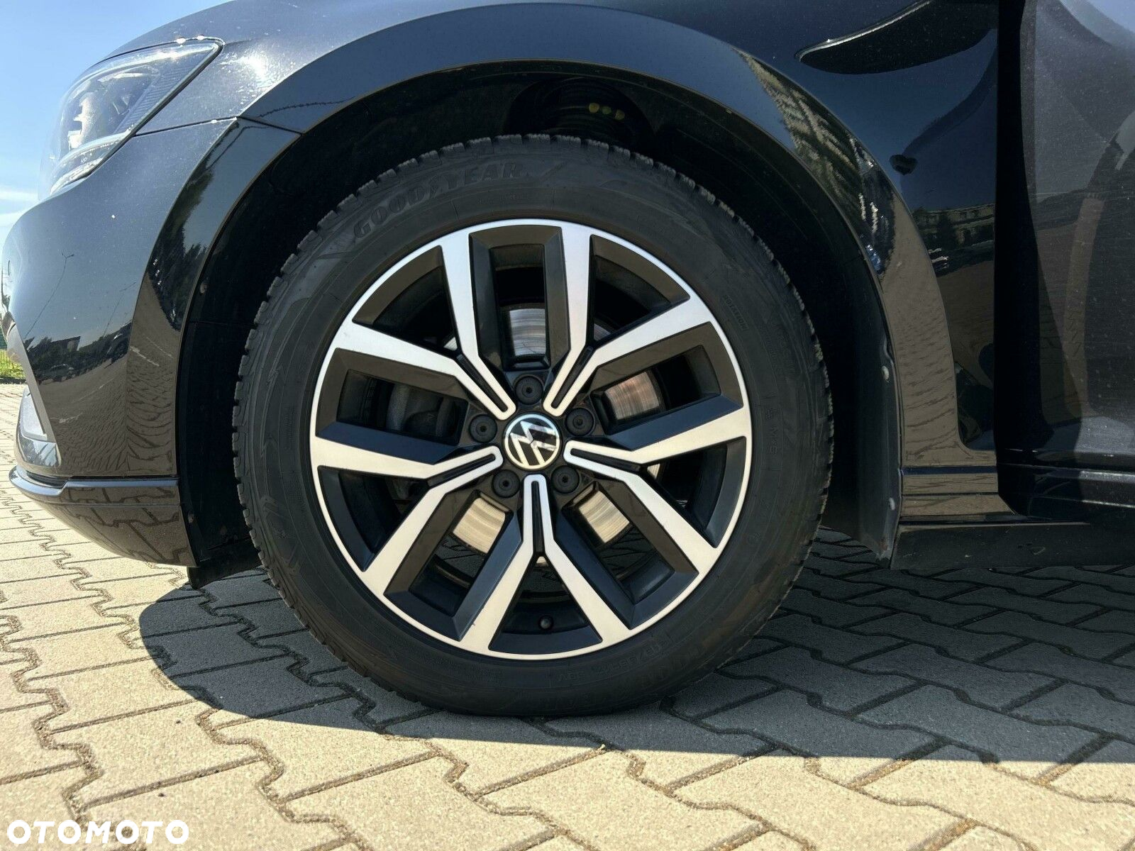Volkswagen Passat 2.0 TSI Business DSG - 25