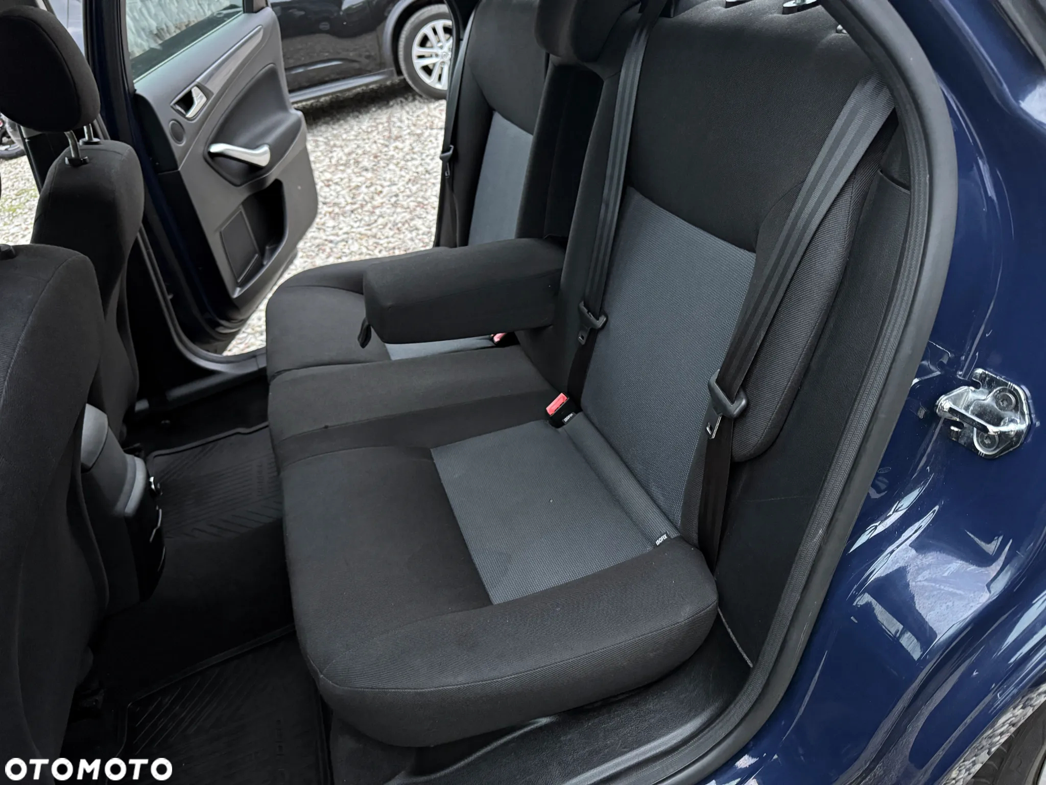 Ford Mondeo 1.6 T Ambiente - 15