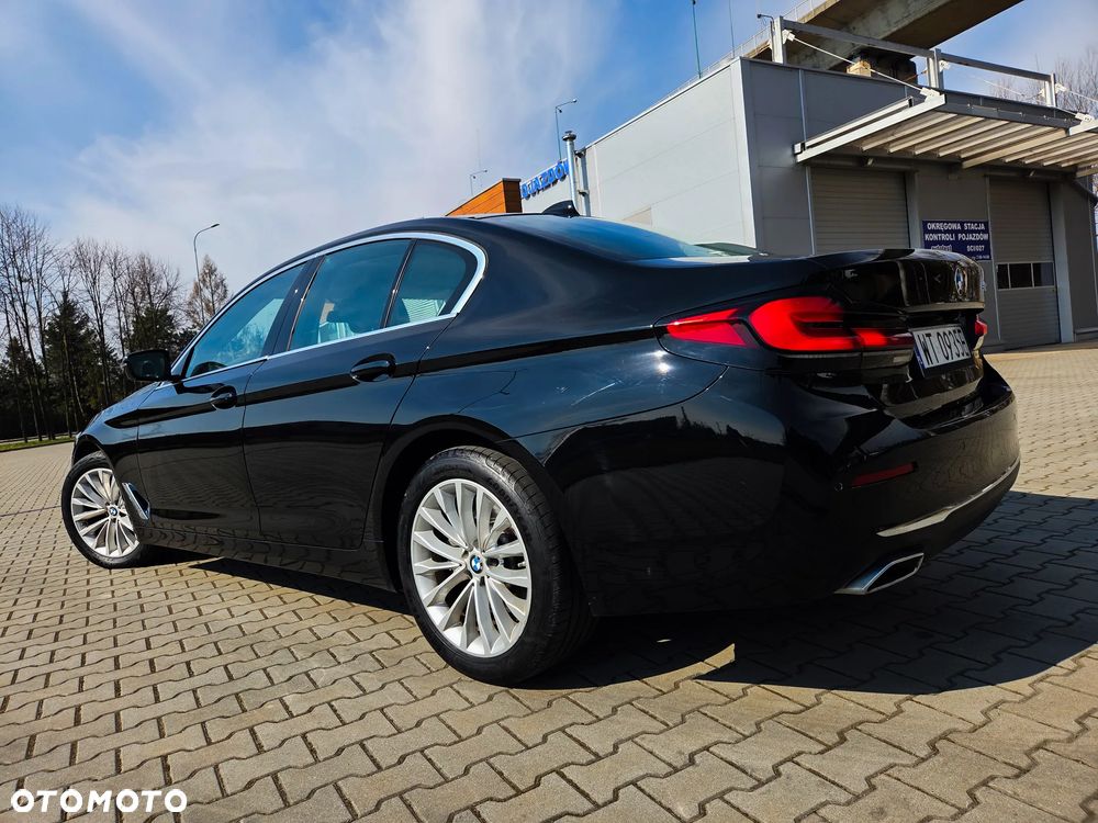 BMW Seria 5 520i Luxury Line sport - 27
