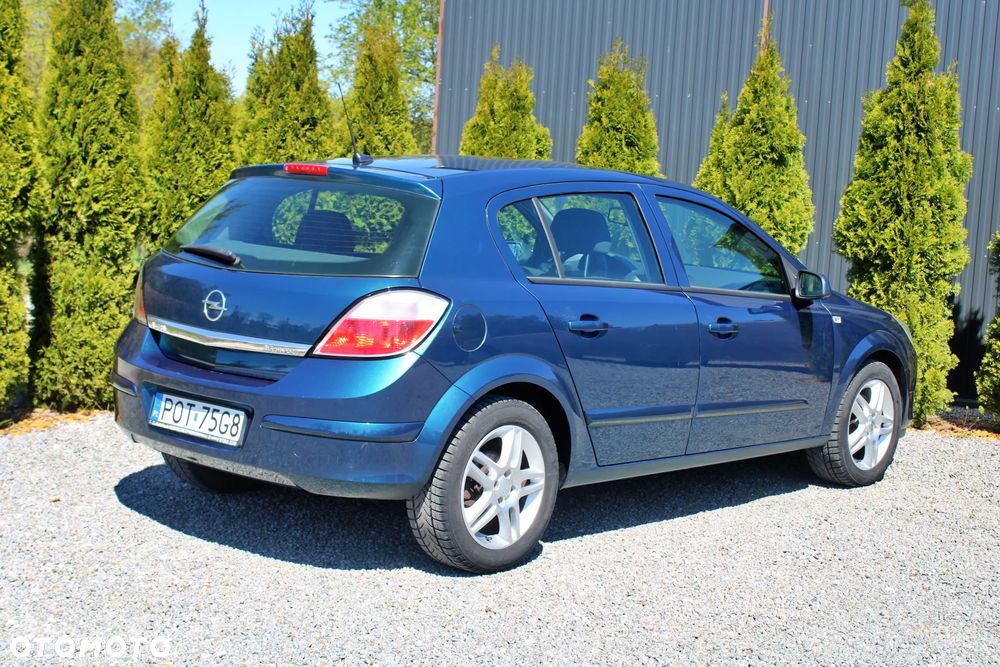 Opel Astra 1.6 - 16