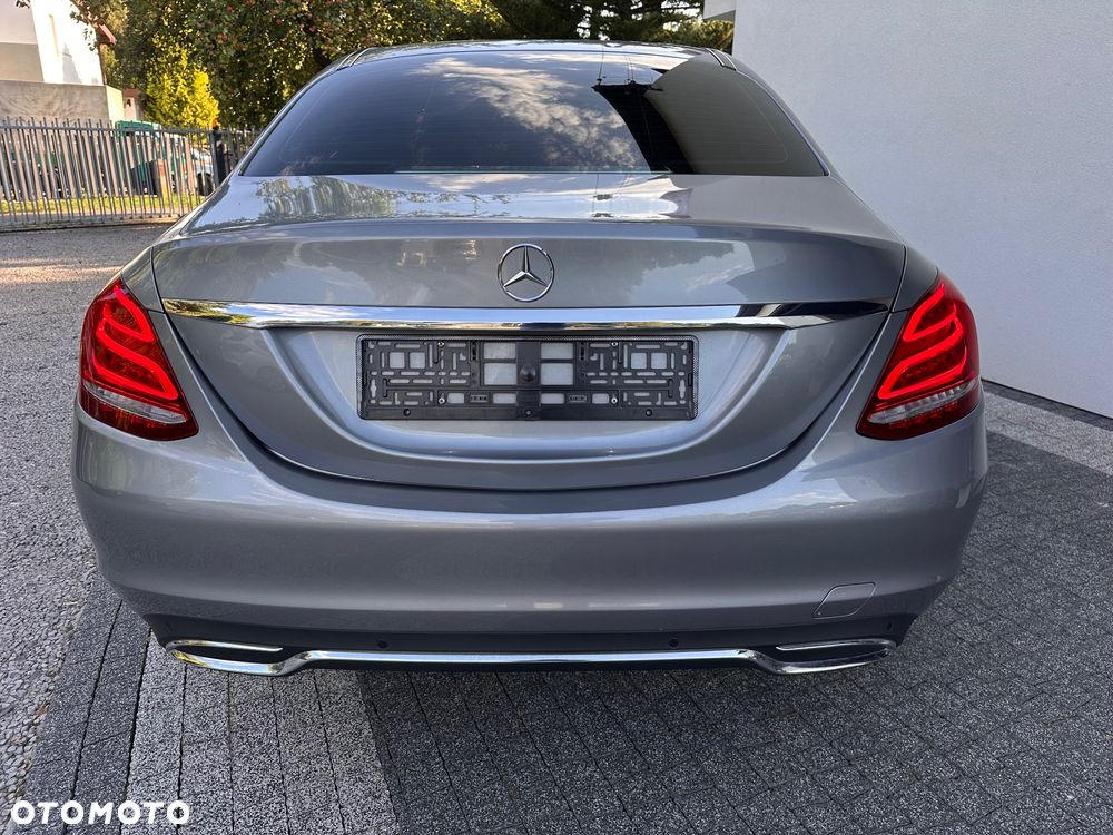 Mercedes-Benz Klasa C 180 7G-TRONIC - 14