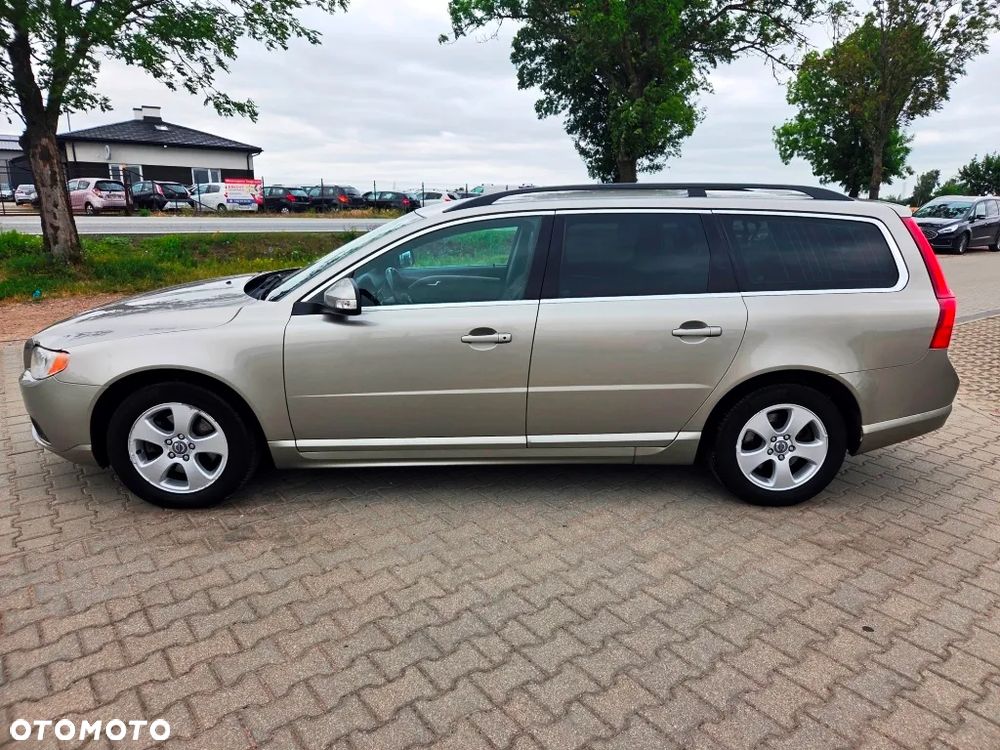 Volvo V70 2.0D Momentum - 19