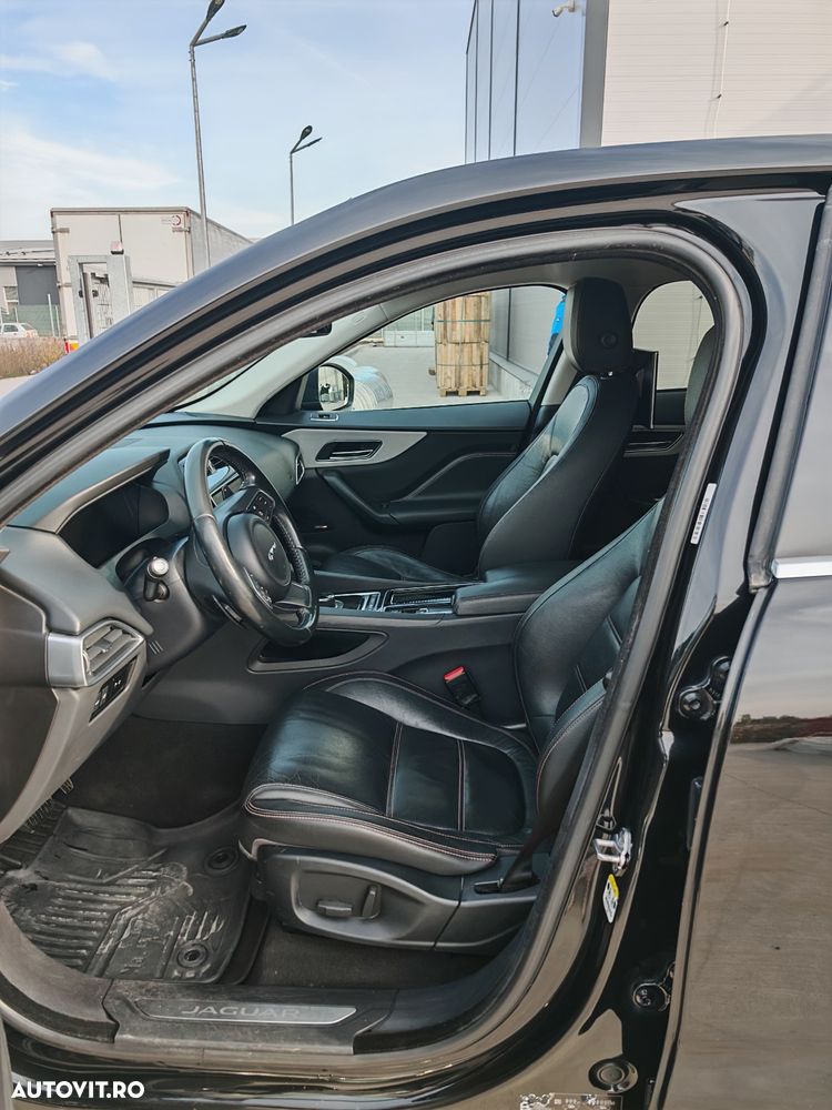 Jaguar F-Pace 20d AWD Prestige - 9