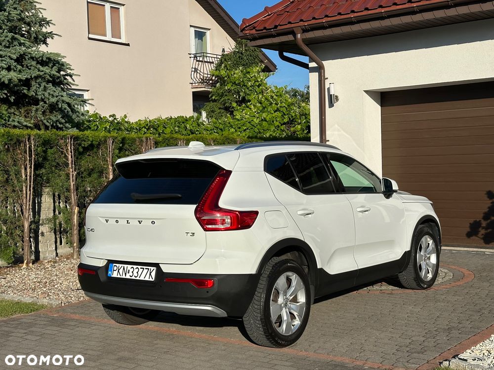Volvo XC 40 T3 Geartronic Momentum - 35