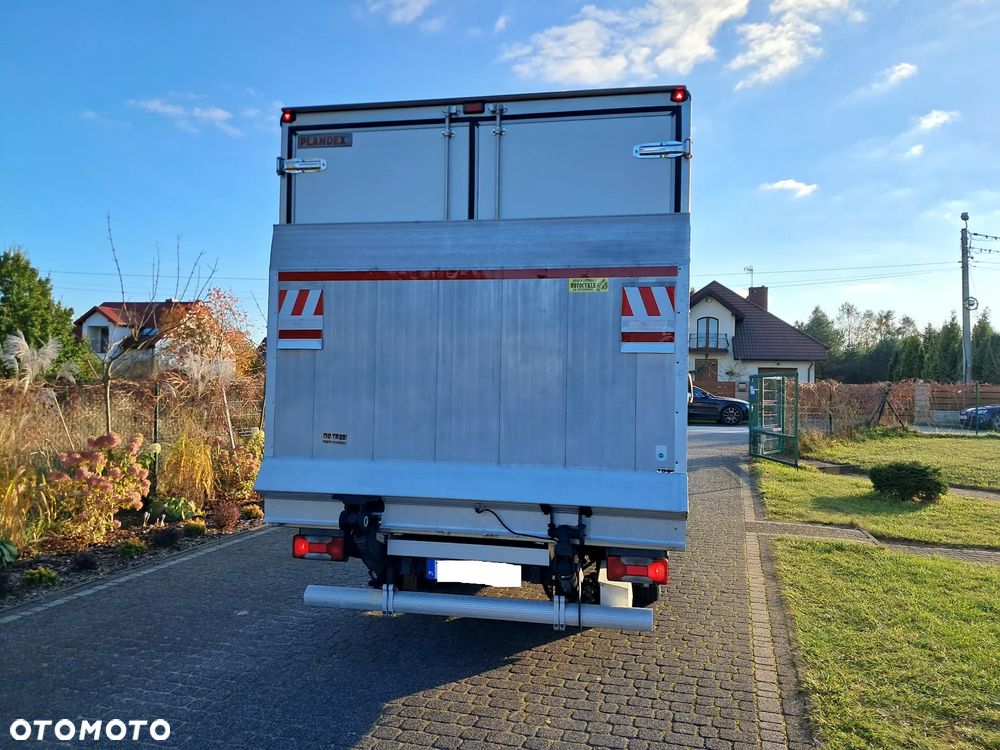 Iveco 50C15 KONTENER + WINDA 8-palet Salon Polska - 16