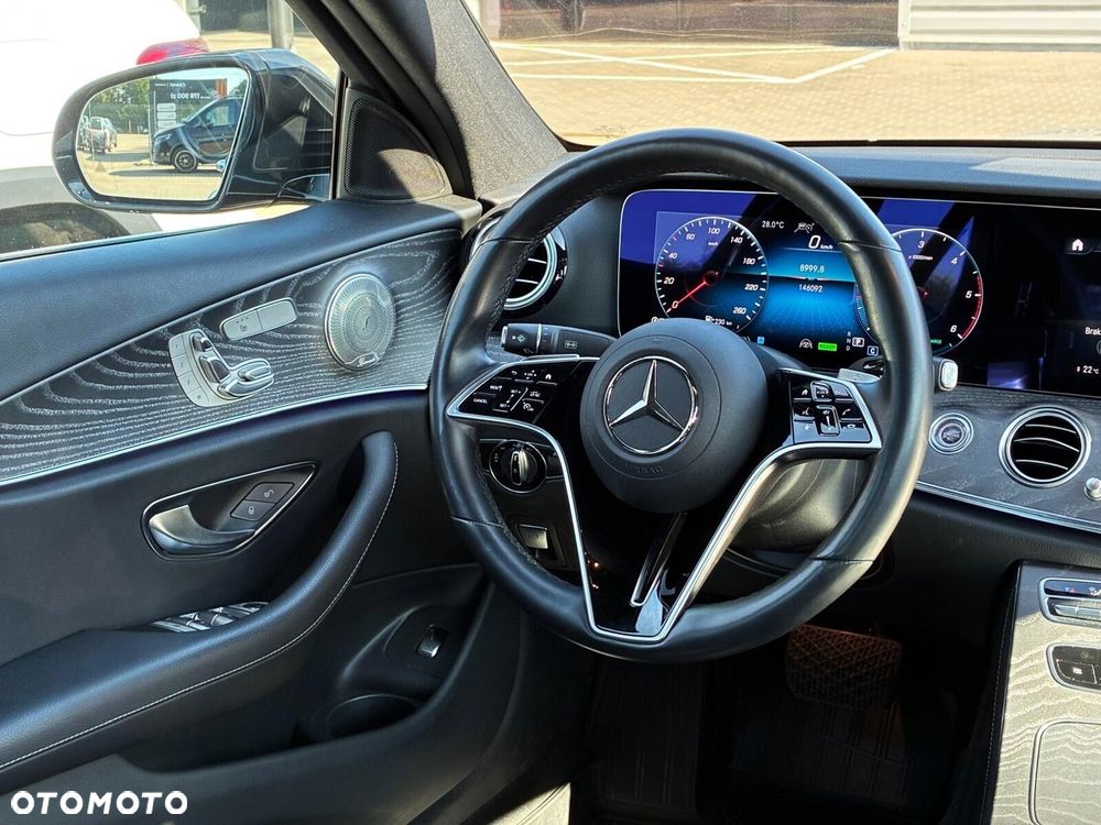 Mercedes-Benz Klasa E - 18
