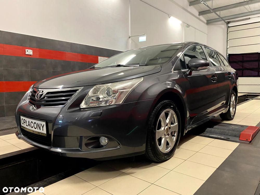 Toyota Avensis Touring Sports 1.8 Executive - 2