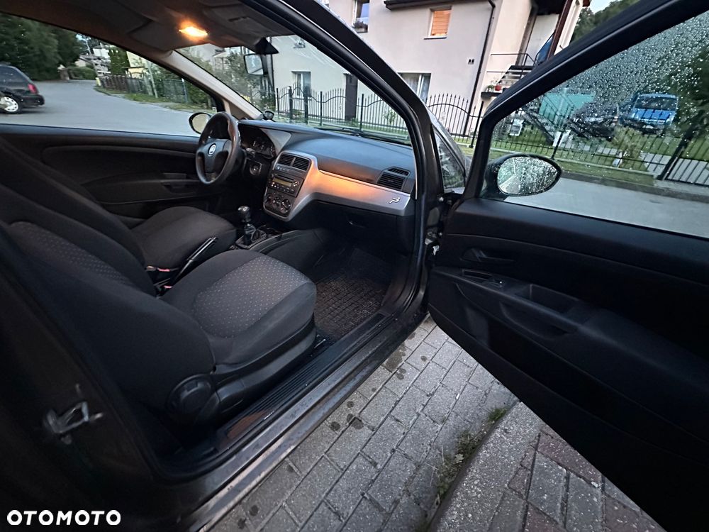 Fiat Punto - 8