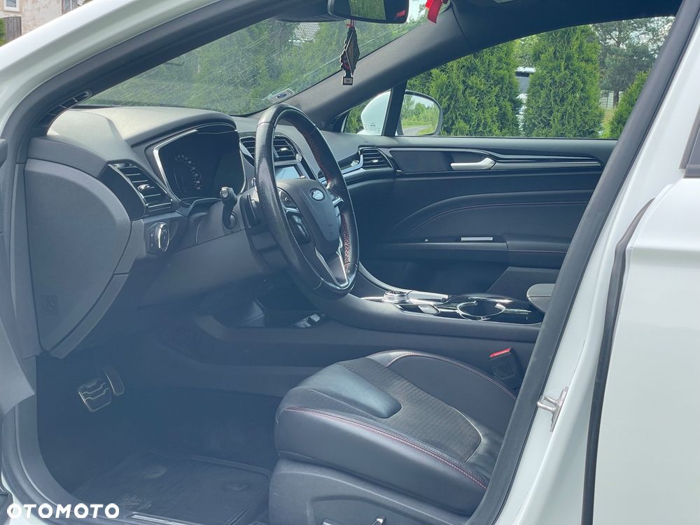 Ford Mondeo 2.0 EcoBlue Allrad ST-Line - 11