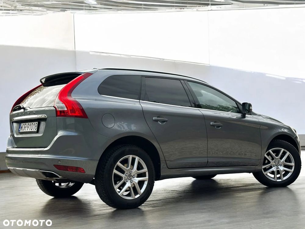 Volvo XC 60 D4 Momentum - 17