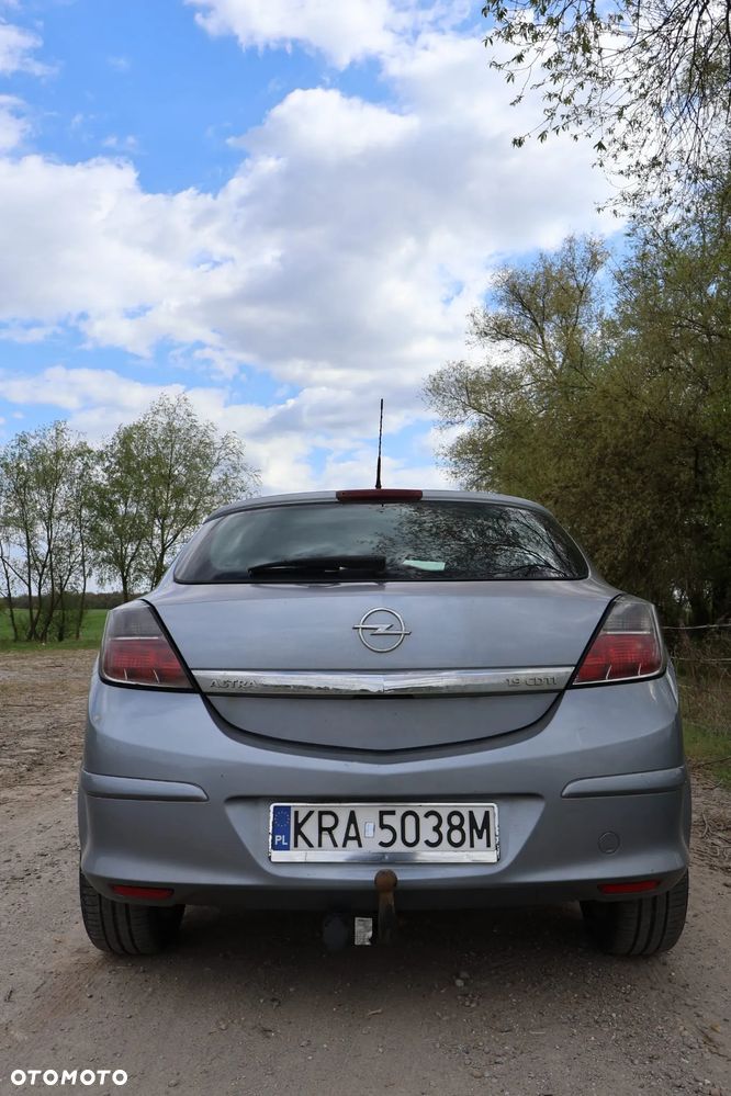 Opel Astra 1.9 CDTI Cosmo - 4