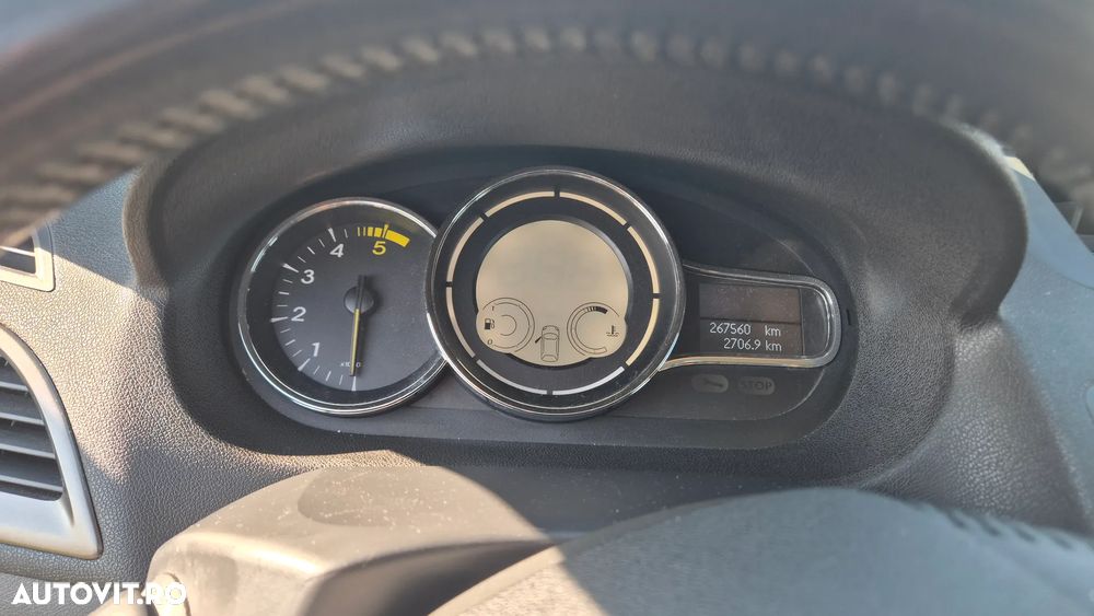 Renault Megane ENERGY dCi 110 Start & Stop LIMITED - 10