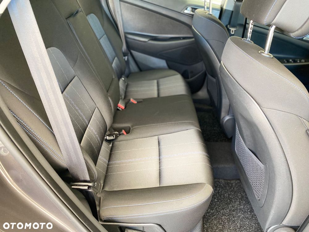 Hyundai Tucson blue 1.6 GDi 2WD Navi - 16