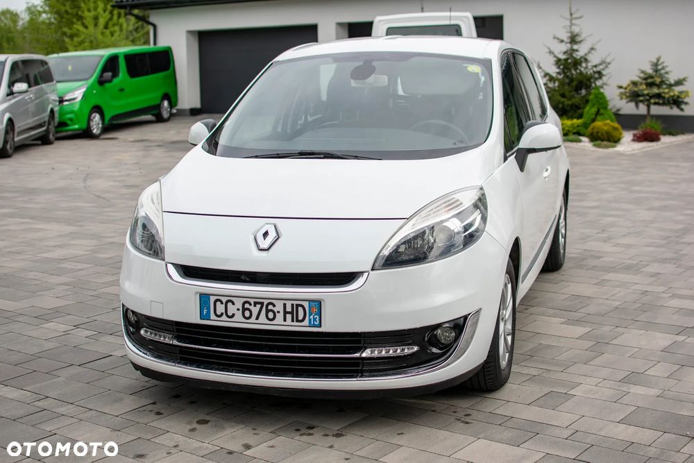 Renault Grand Scenic - 29
