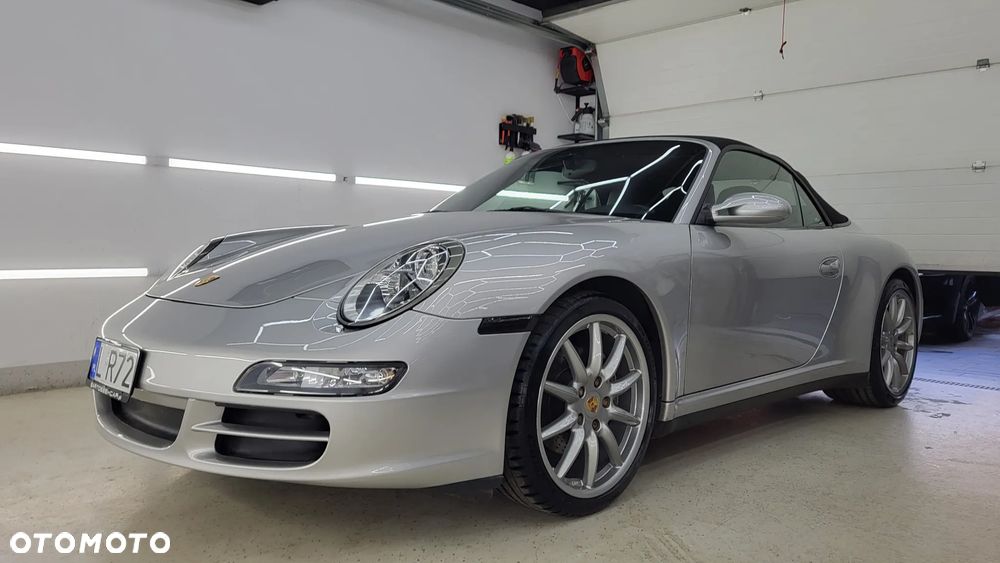 Porsche 911 Carrera 4 - 1