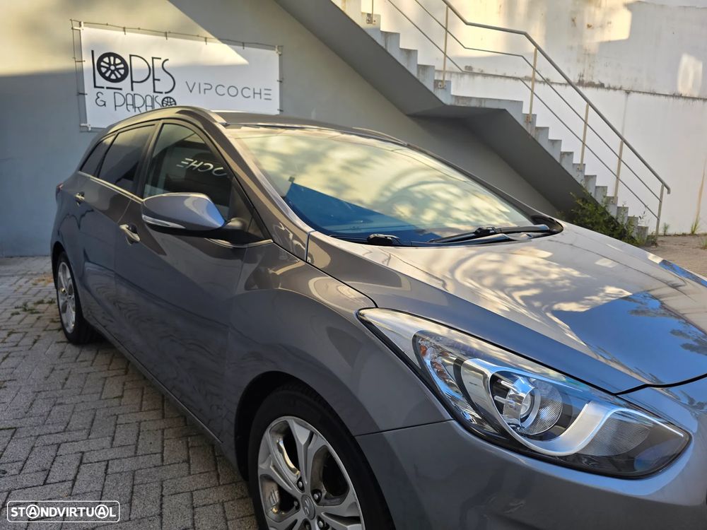Hyundai i30 SW 1.6 CRDi Style J17 - 25