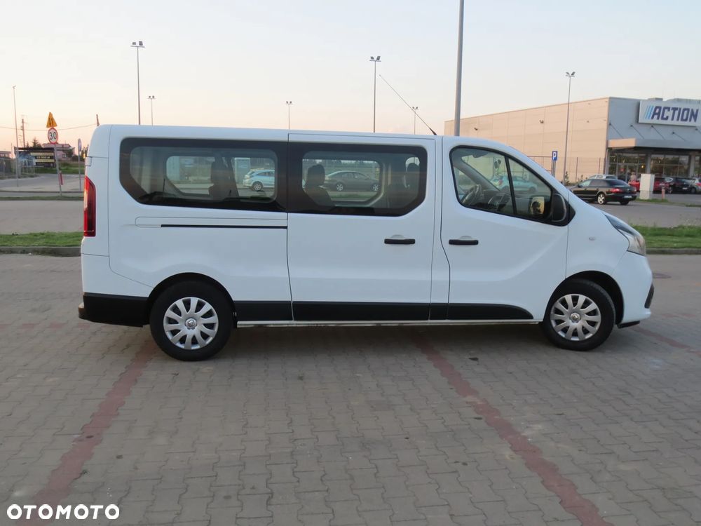 Renault Trafic - 1