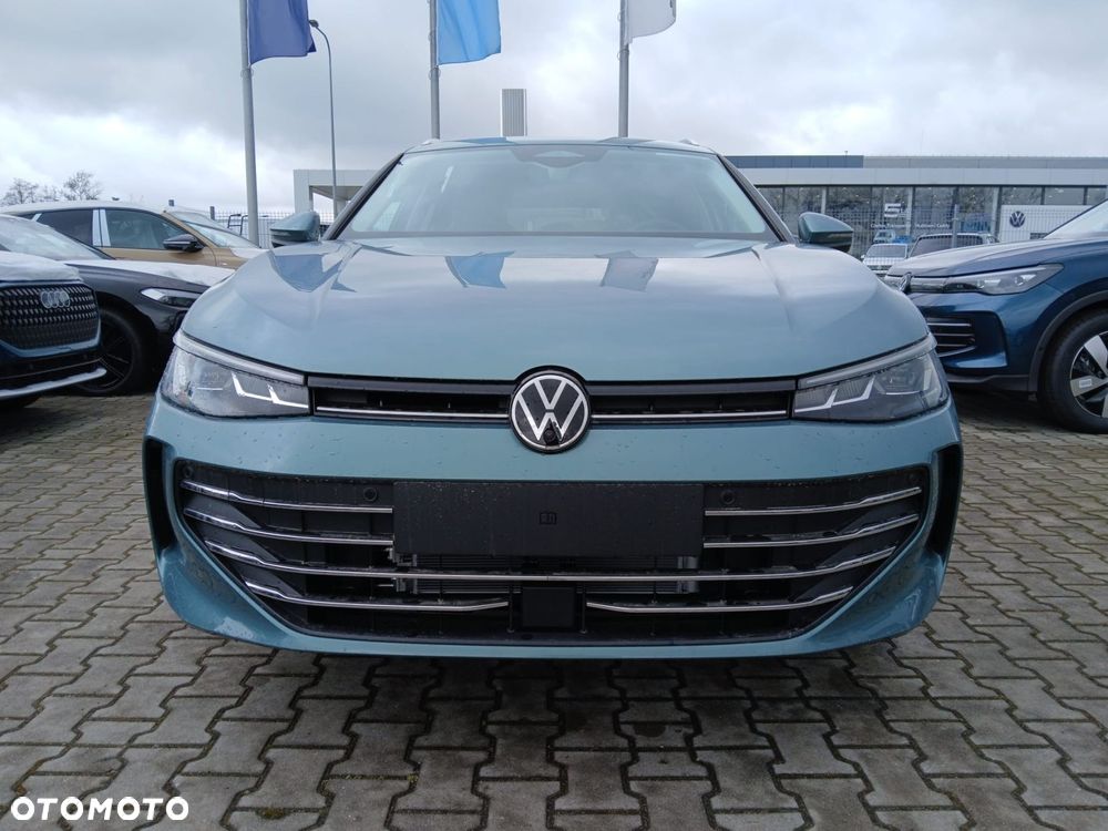 Volkswagen Passat - 2