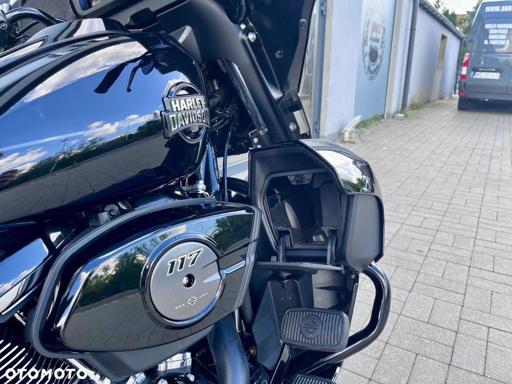 Harley-Davidson Touring Street Glide - 3