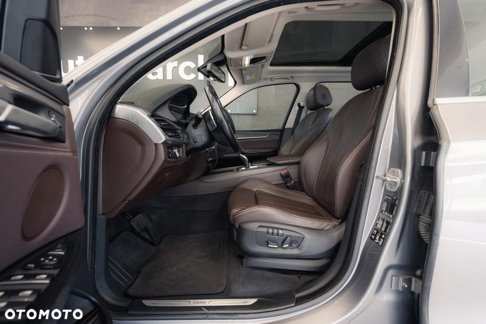 BMW X5 xDrive40d - 14