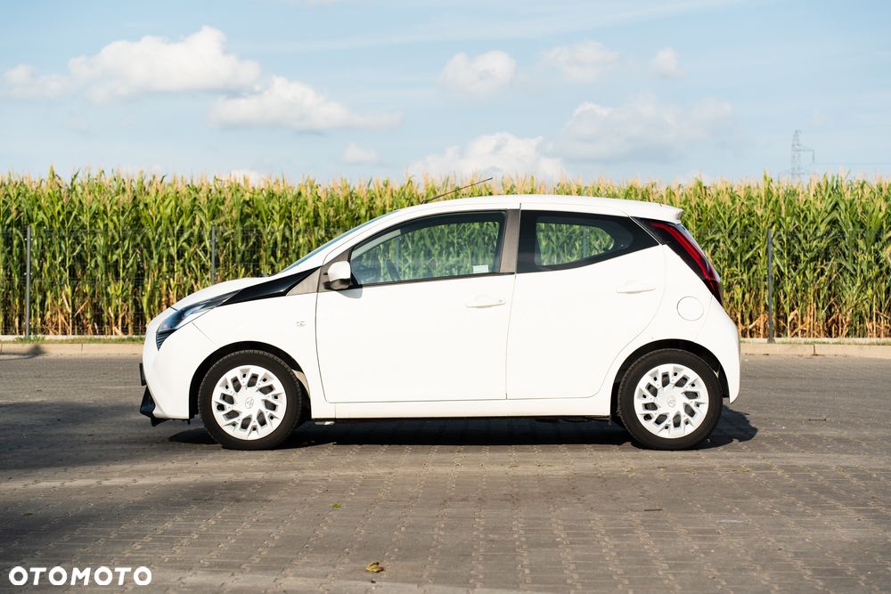 Toyota Aygo x-play - 5