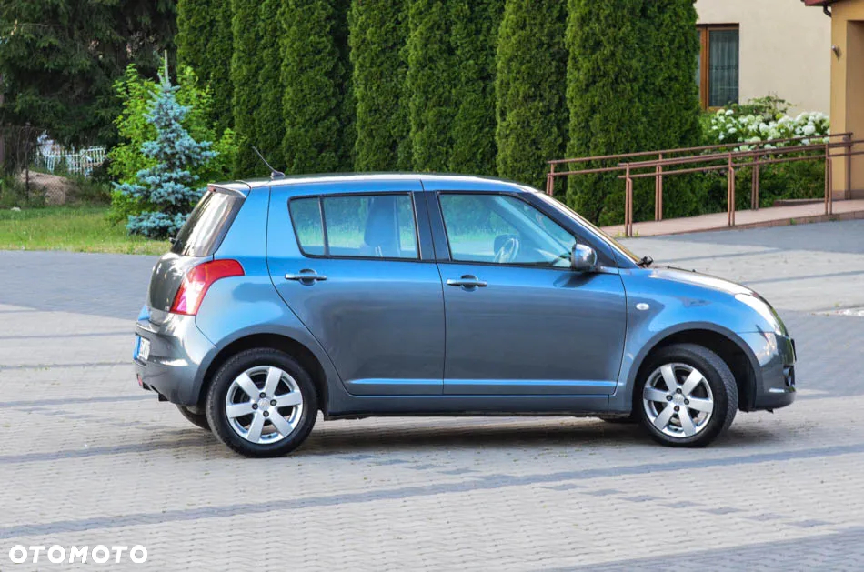 Suzuki Swift 1.3 4x4 Comfort - 28
