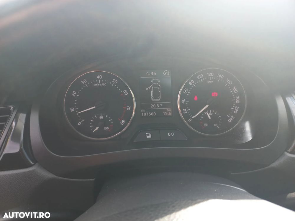 Skoda RAPID 1.2 TSI Elegance - 12