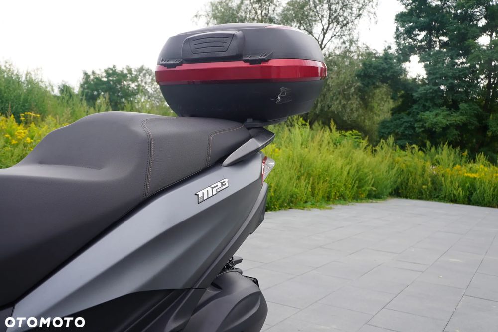 Piaggio MP-3 - 5