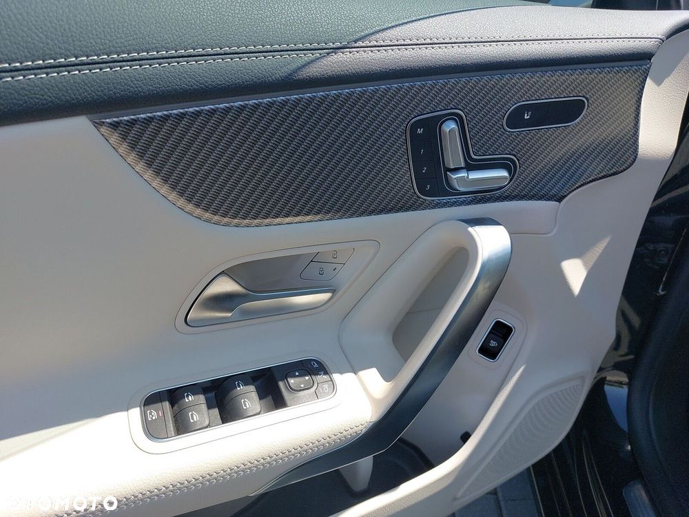 Mercedes-Benz CLA 200 mHEV Progressive 7G-DCT - 14