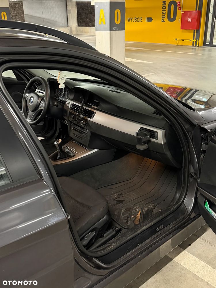 BMW Seria 3 320d - 6