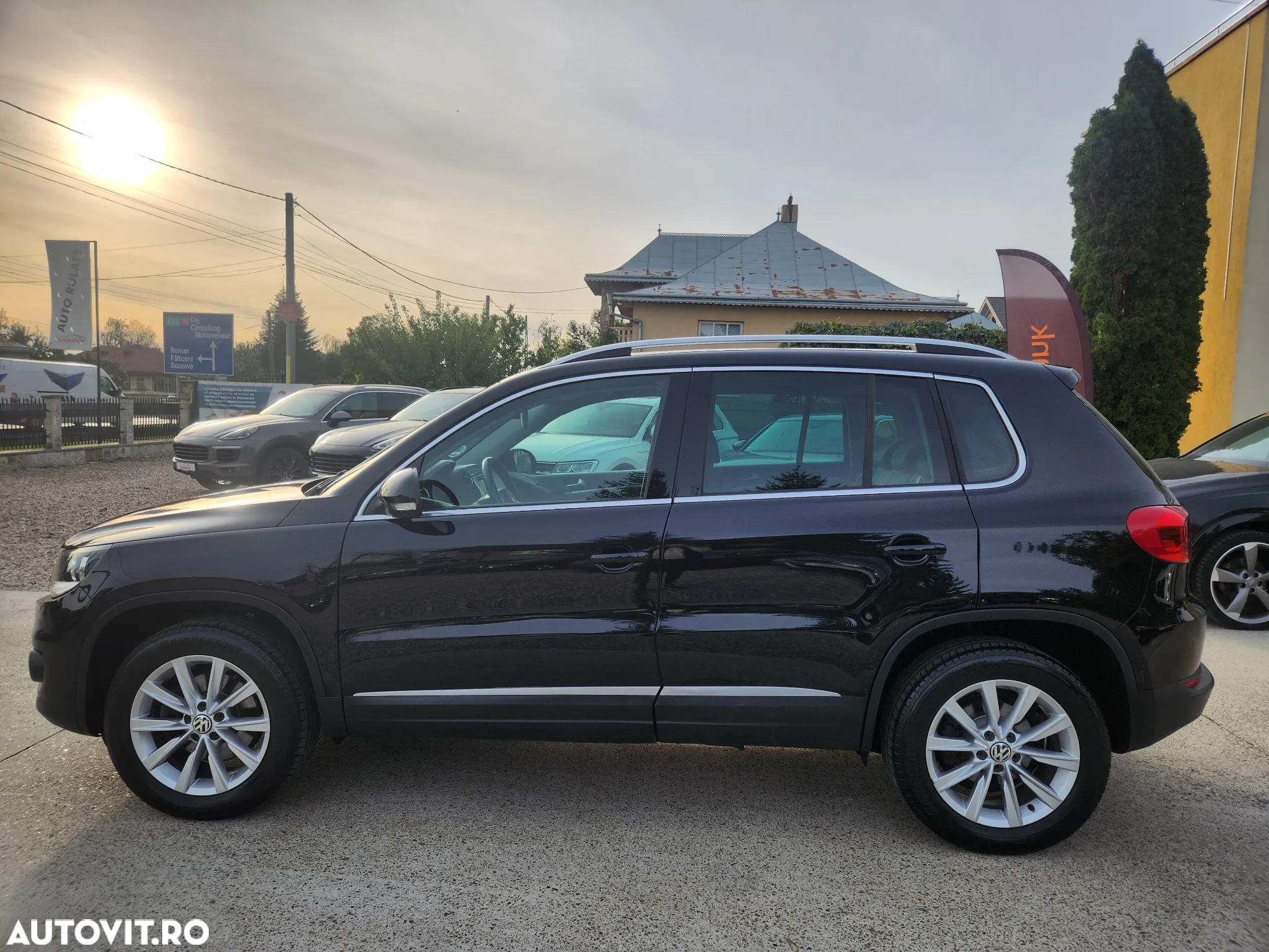 Volkswagen Tiguan 2.0 TDI 4Motion BMT Sport & Style - 10