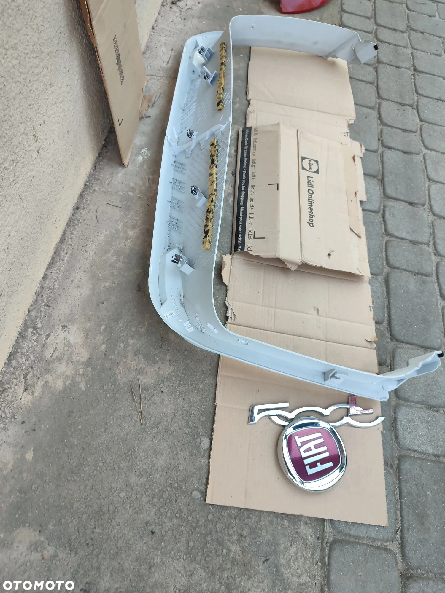 FIAT 500L Klapa bagażnika po lifcie 2018 kolor srebrny - 19