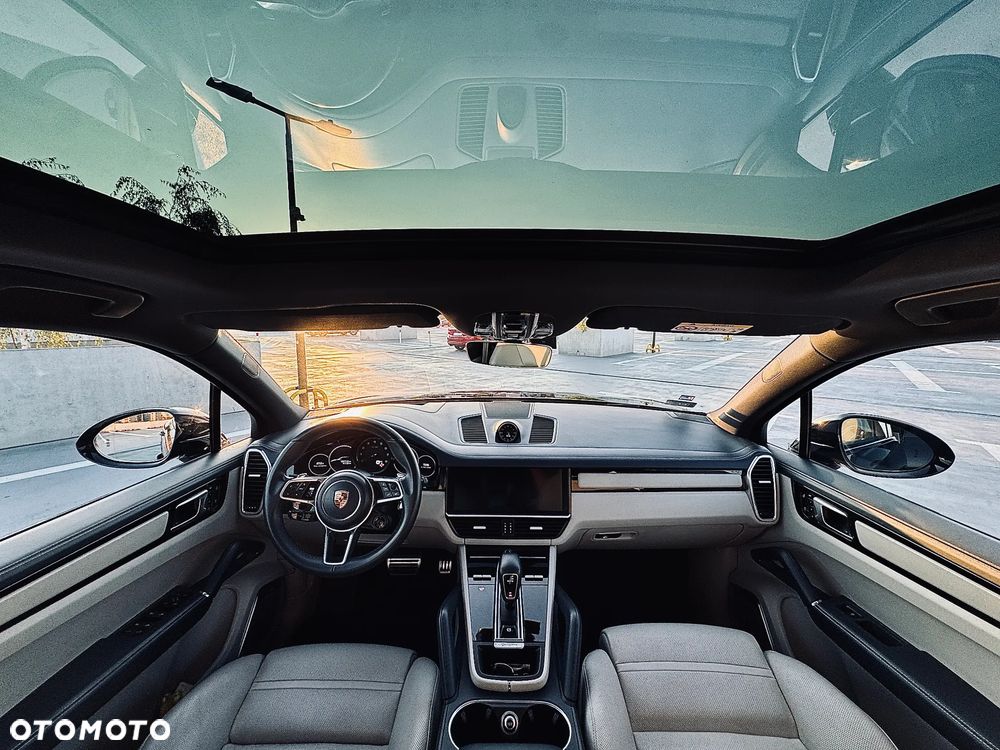 Porsche Cayenne S - 12