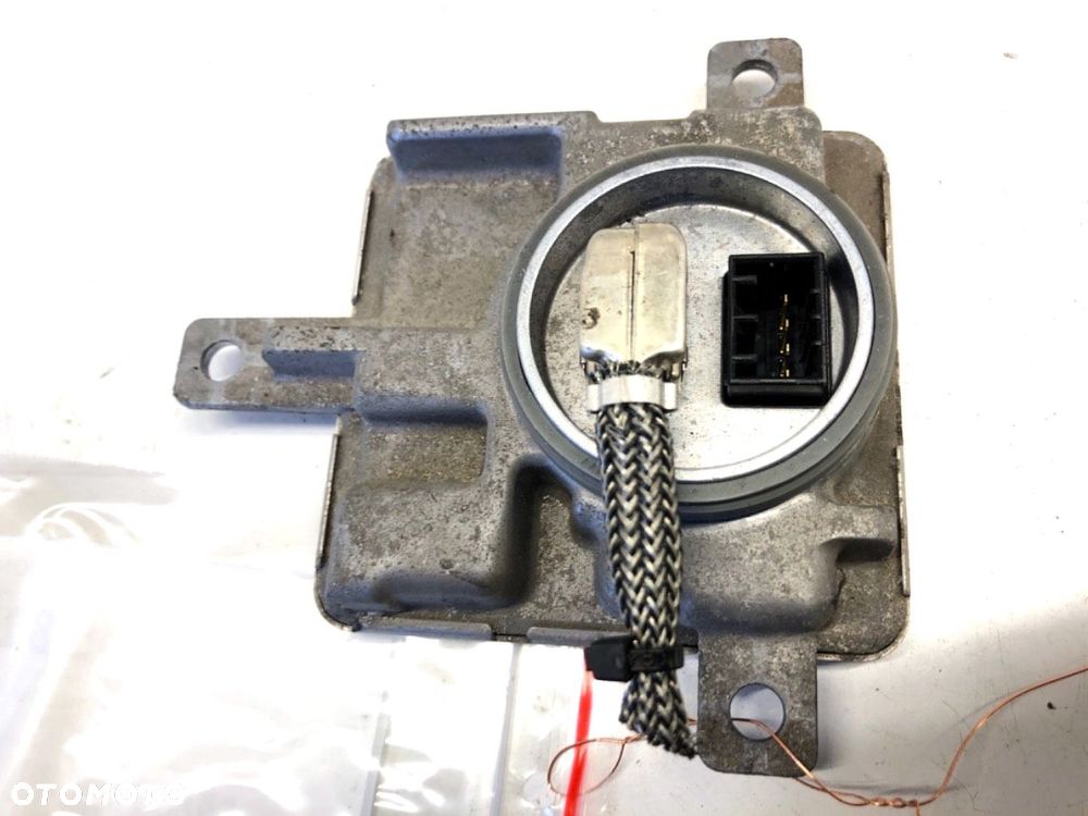 PRZETWORNICA XENON  VW SHARAN (7N1, 7N2) 2010 - 2022 2.0 TDI 130 kW [177 KM] olej napędowy 2013 - - 2