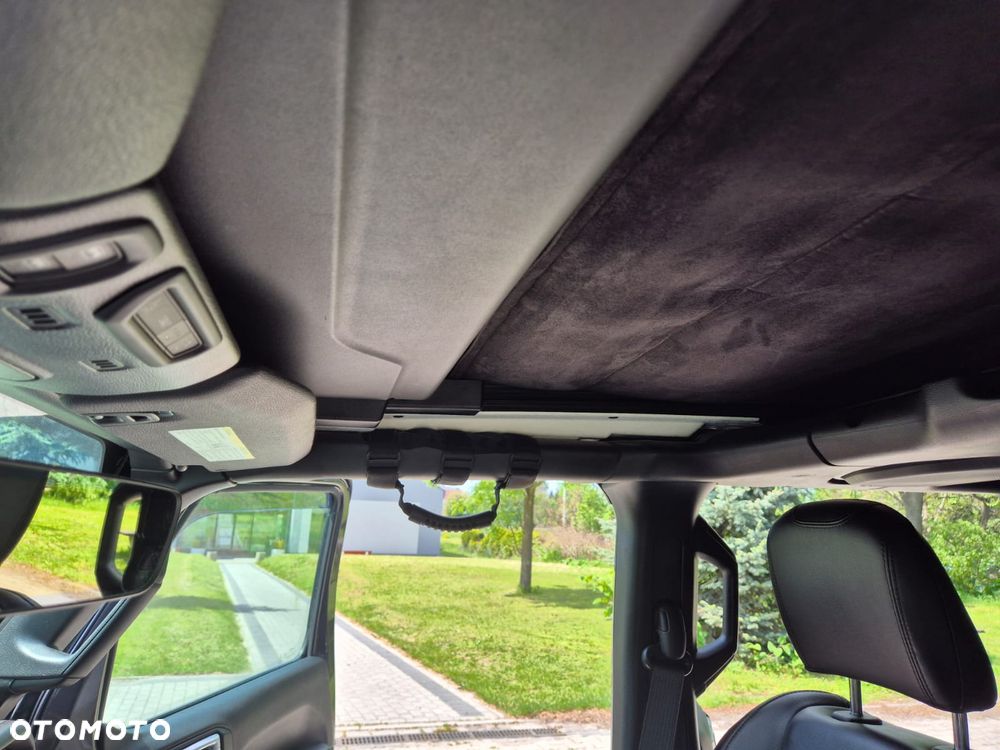 Jeep Wrangler - 36