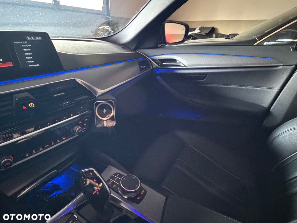 BMW Seria 5 520d M Sport Edition - 40