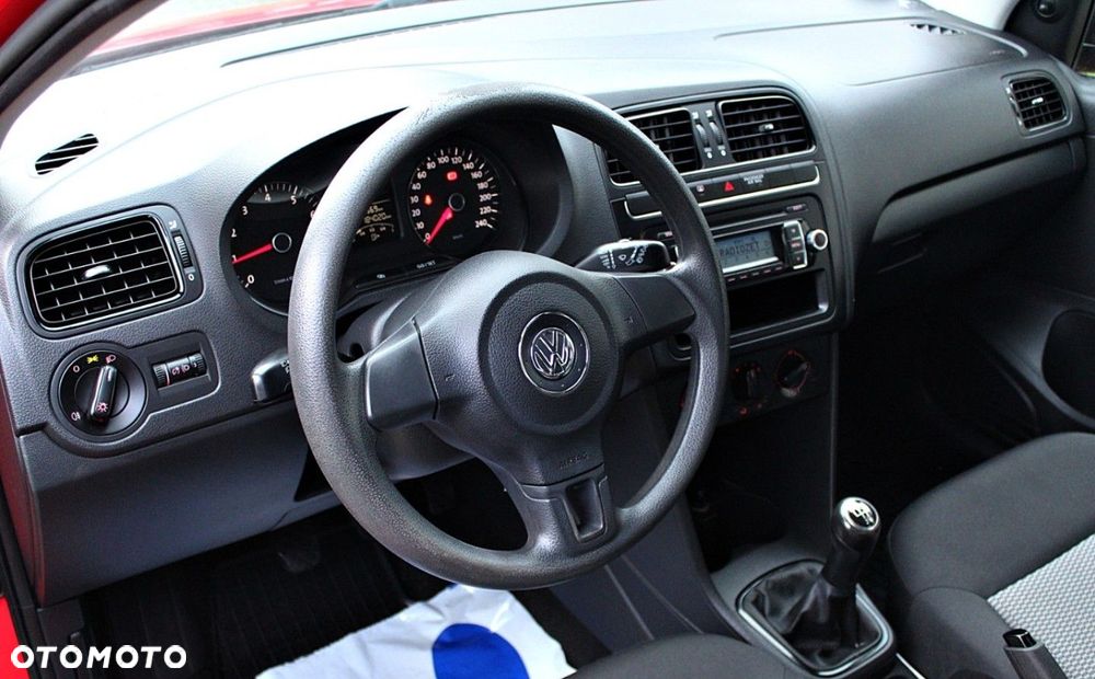 Volkswagen Polo - 9