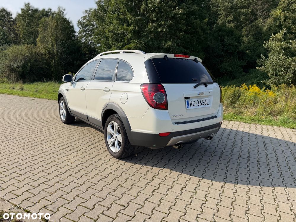 Chevrolet Captiva 2.4 AWD Automatik LT+ - 3