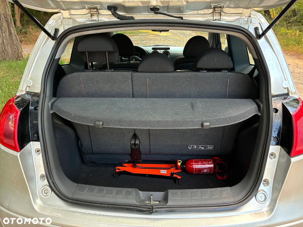 Mitsubishi Colt 1.3 Inform - 12