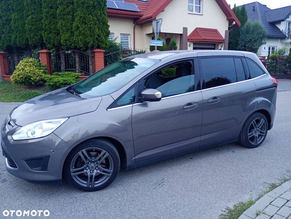 Ford Grand C-MAX - 18