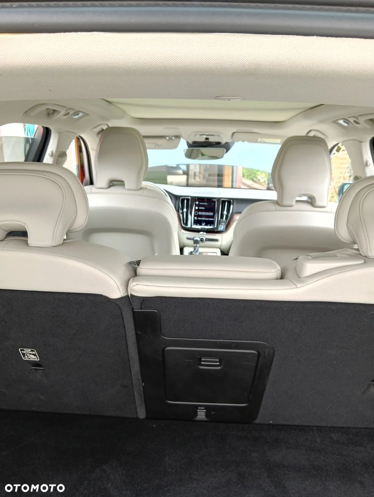 Volvo XC 60 T5 Geartronic Momentum - 9